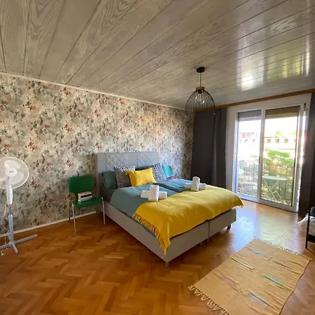 Moderne Mit 2 Balkonen, Self Check-in, Parking Apartman